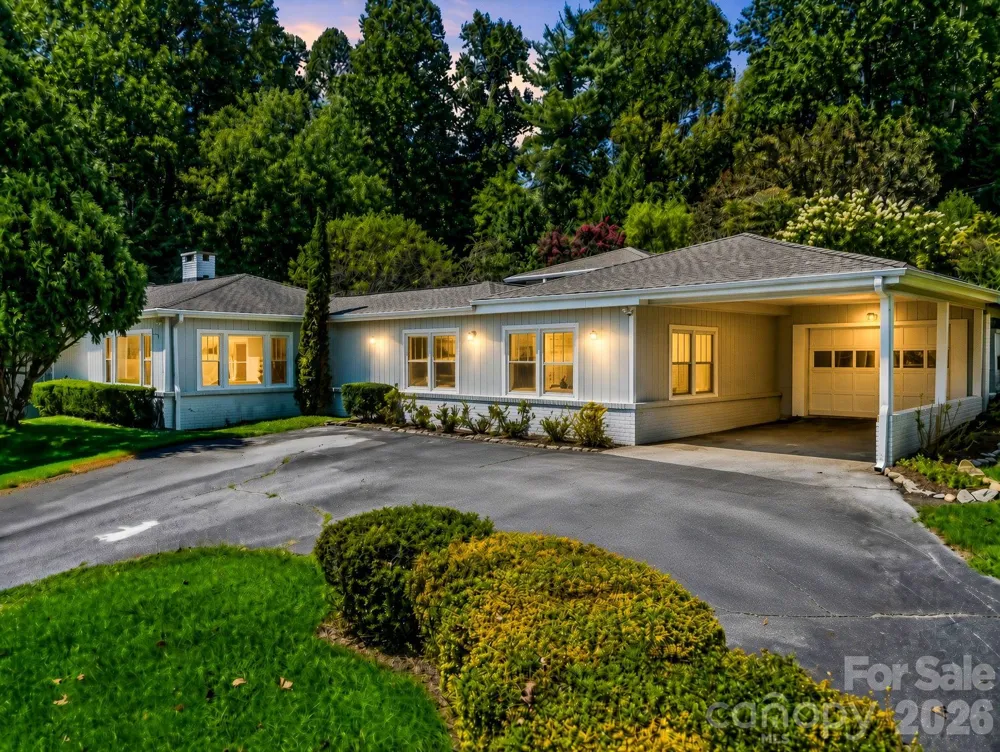 370 Orchard Circle Laurel Park, NC 28739