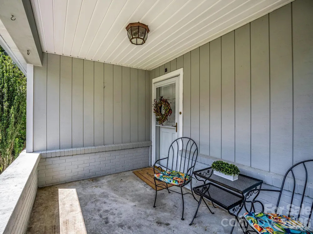 370 Orchard Circle Laurel Park, NC 28739
