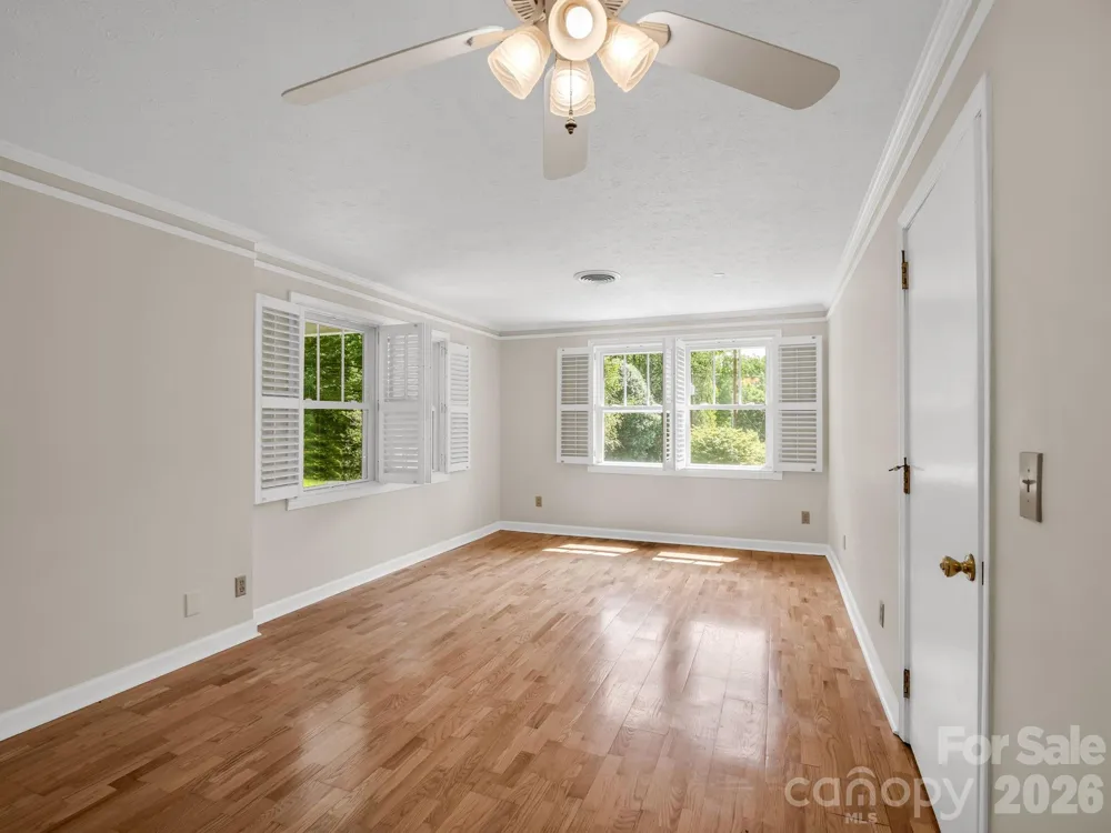370 Orchard Circle Laurel Park, NC 28739