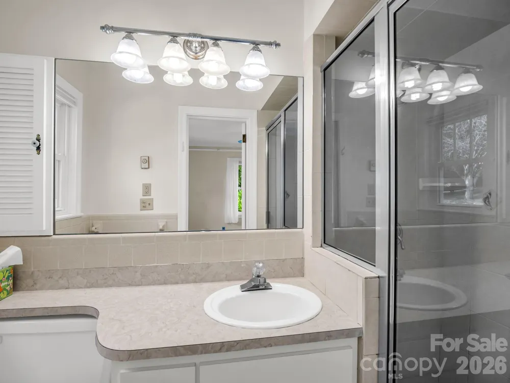 370 Orchard Circle Laurel Park, NC 28739