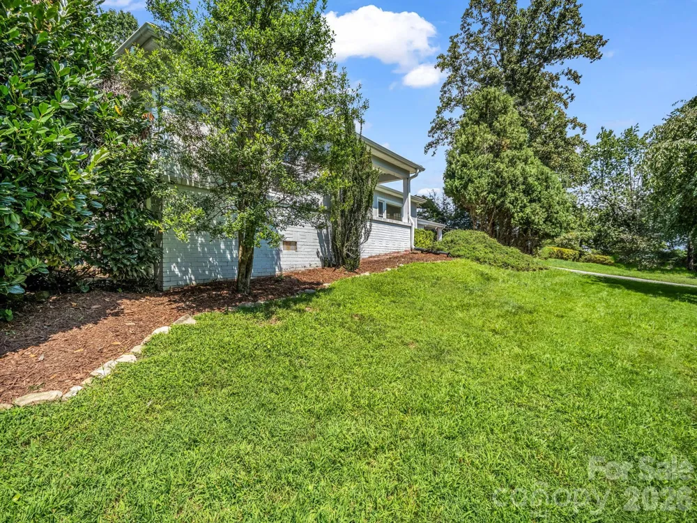 370 Orchard Circle Laurel Park, NC 28739