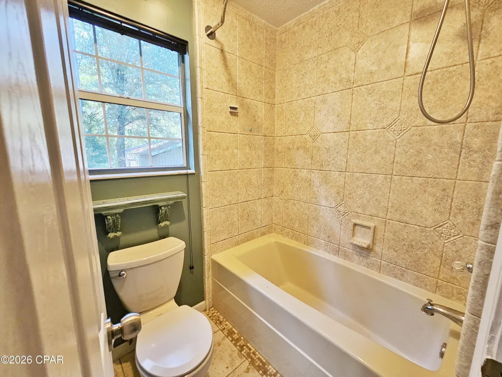 5963 Neals Landing Road Bascom, FL 32423