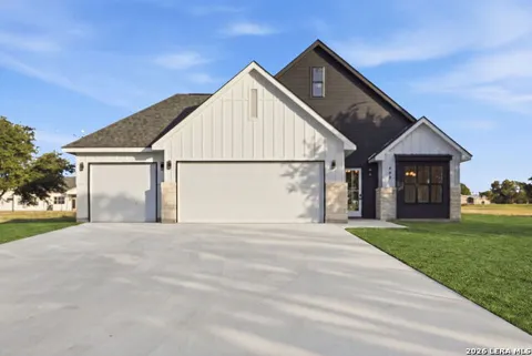 486 WOOD VIEW CIR