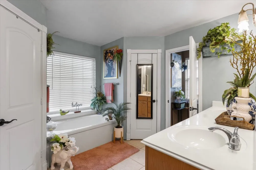 107 Collin Drive Chandler, TX 75758