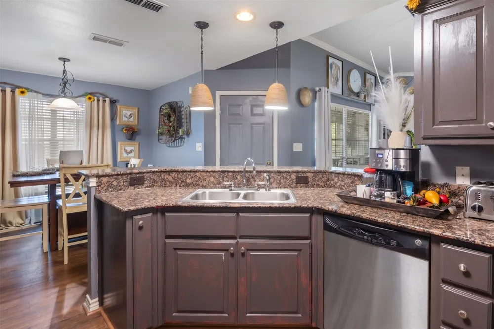 107 Collin Drive Chandler, TX 75758