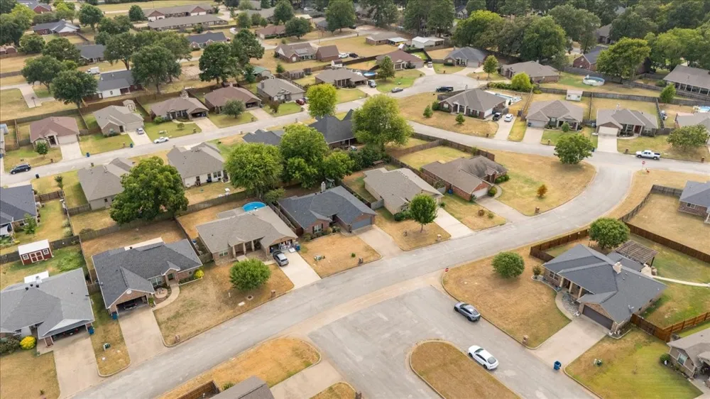 107 Collin Drive Chandler, TX 75758