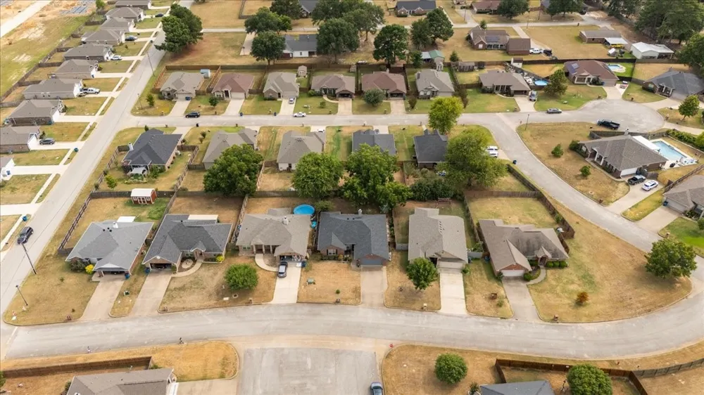 107 Collin Drive Chandler, TX 75758