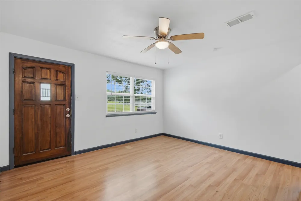 620 E Sears Street Denison, TX 75021