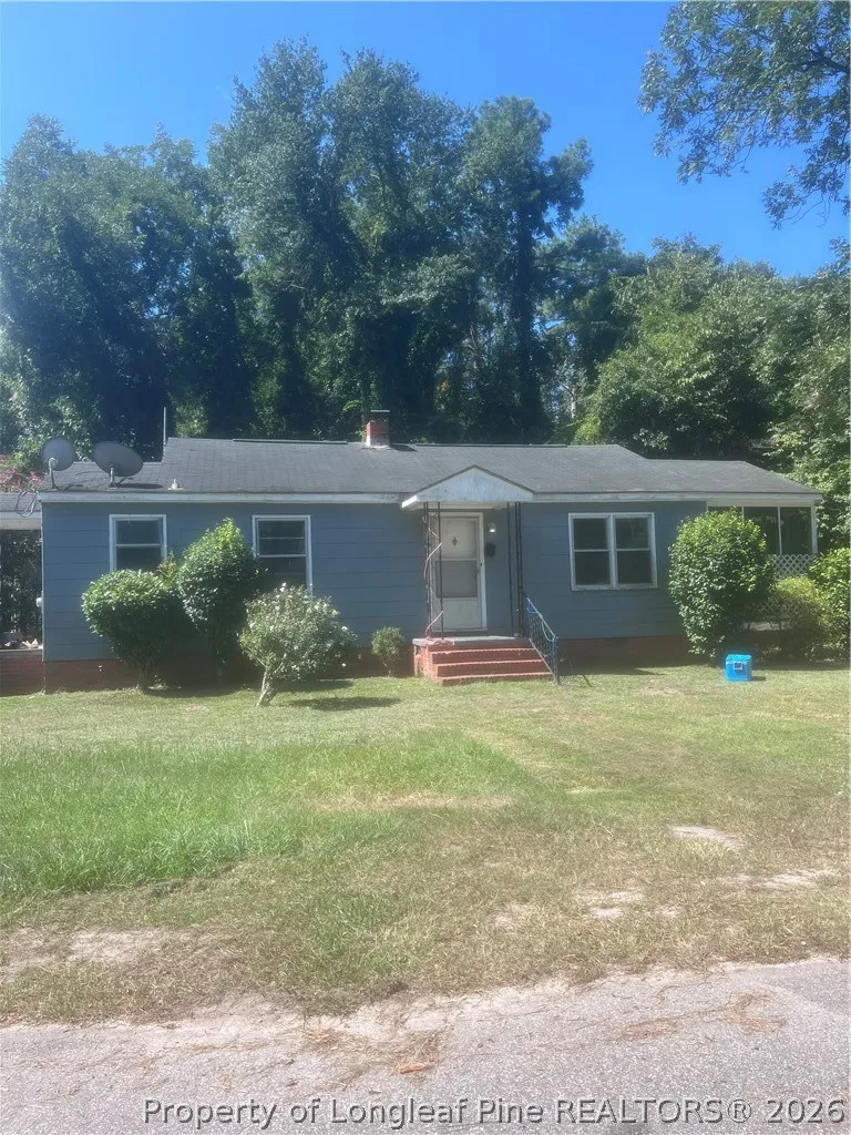104 E Cottingham Street Maxton, NC 28364