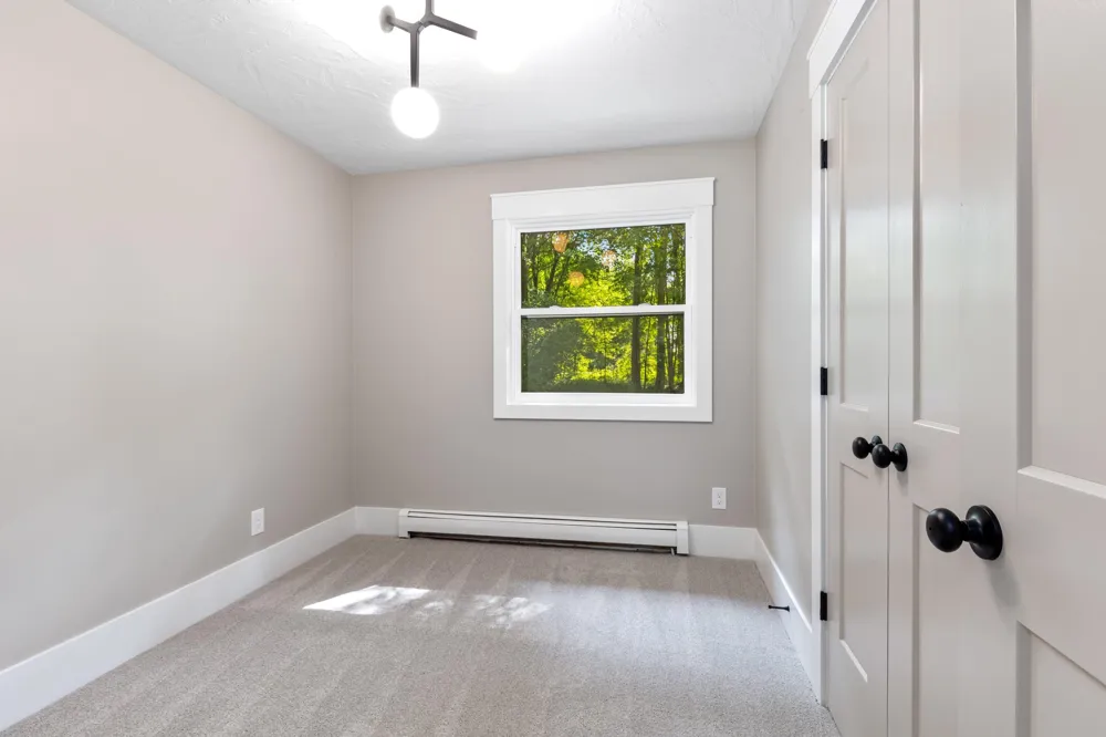 7761 Hanna Lake Avenue SE Caledonia, MI 49316