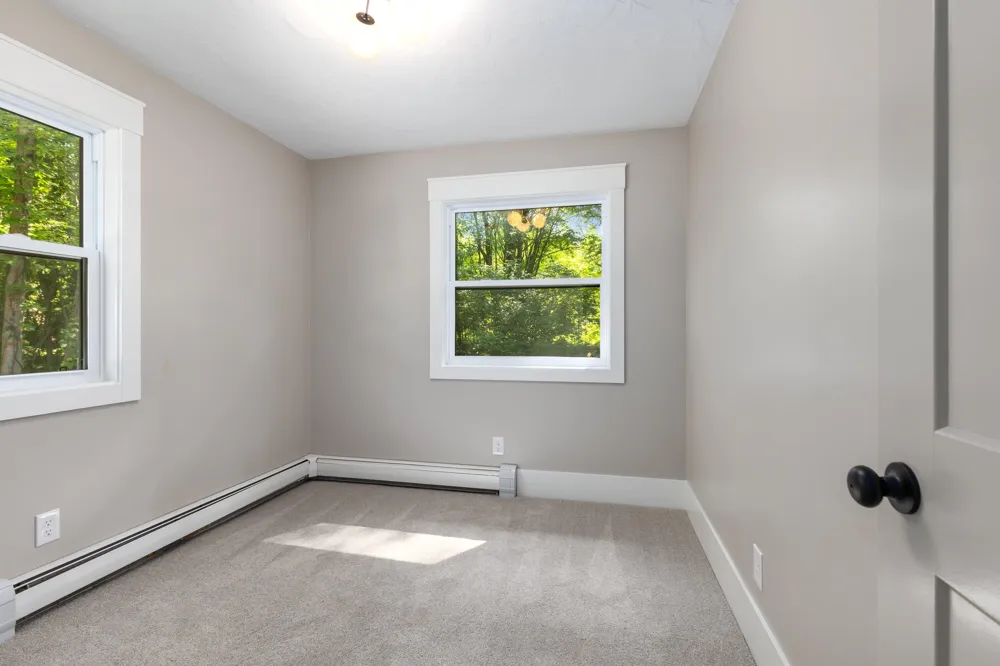 7761 Hanna Lake Avenue SE Caledonia, MI 49316