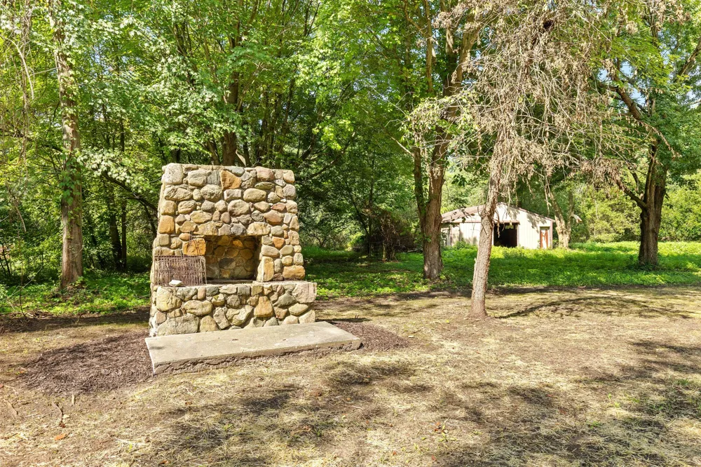 7761 Hanna Lake Avenue SE Caledonia, MI 49316