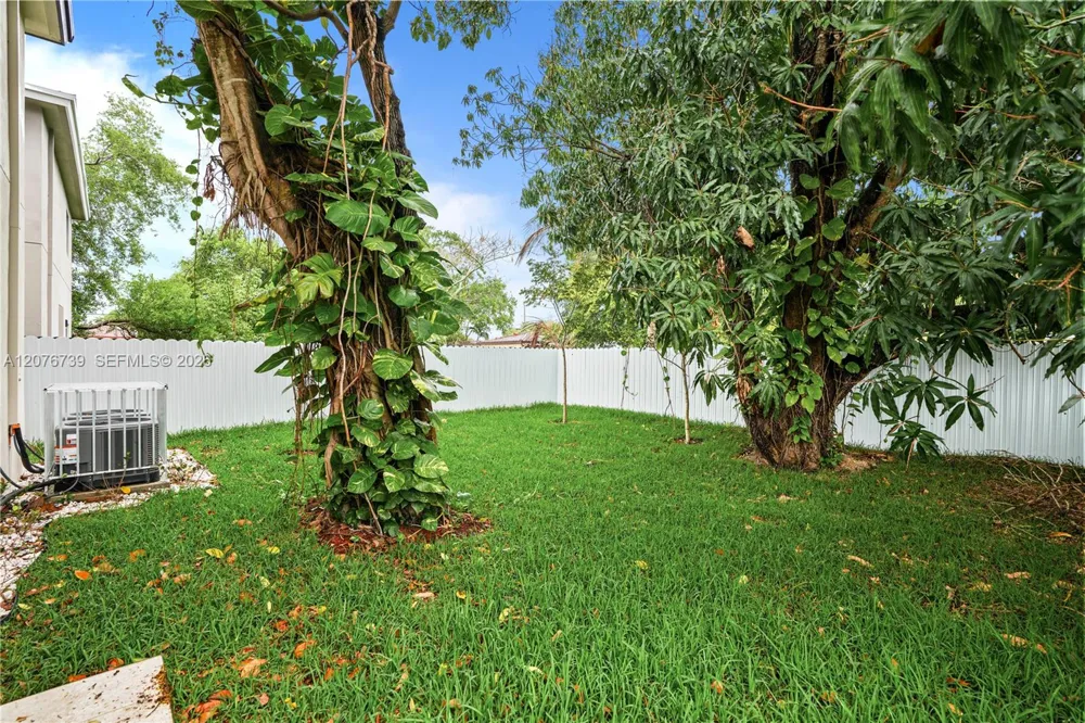 5817 NW 30th Ave #5817 Miami, FL 33142