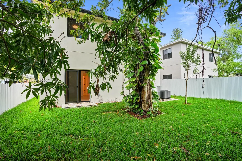 5817 NW 30th Ave #5817 Miami, FL 33142
