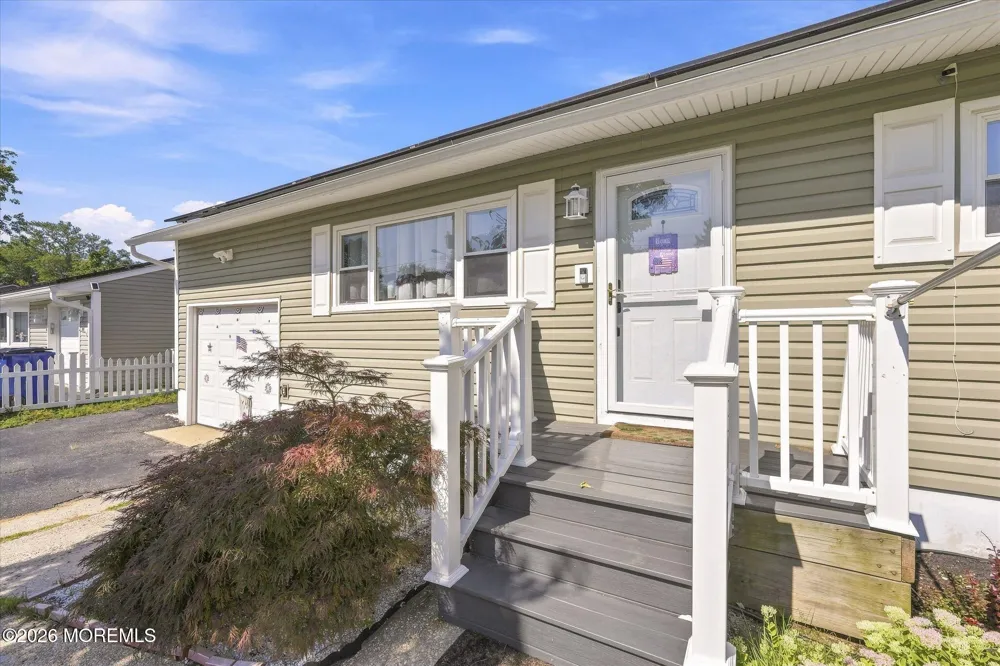 401 Applegate Avenue Toms River, NJ 08757