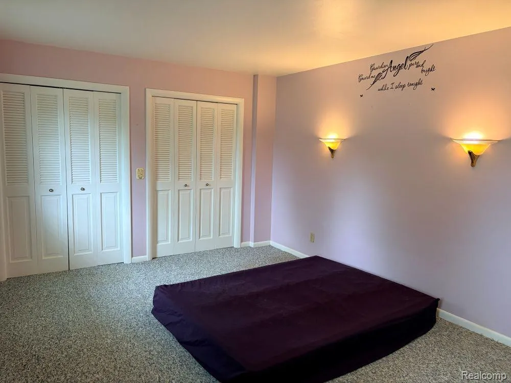 5881 Rowland Pine Court Marion Township, MI 48843