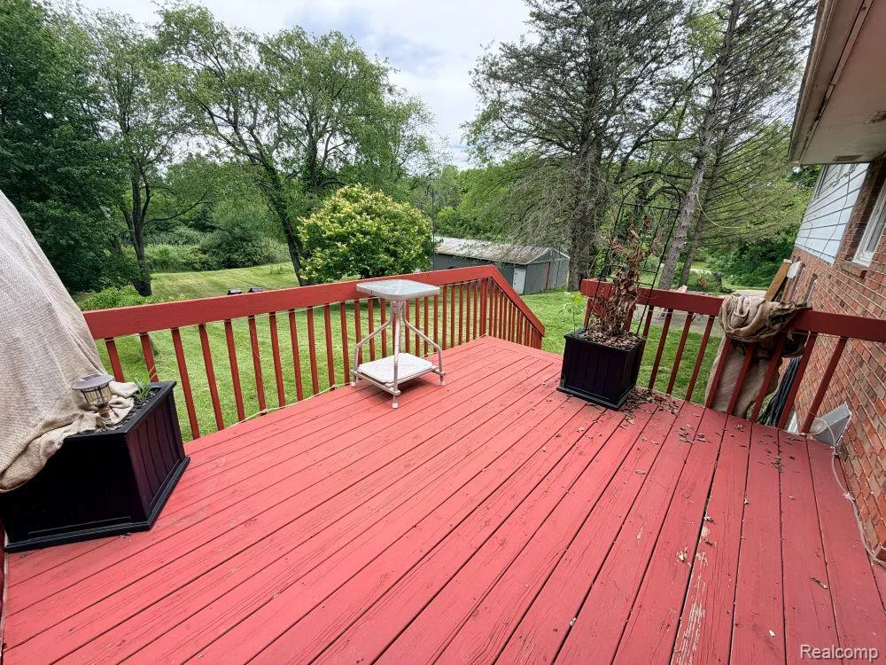 5881 Rowland Pine Court Marion Township, MI 48843