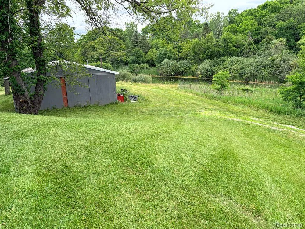 5881 Rowland Pine Court Marion Township, MI 48843