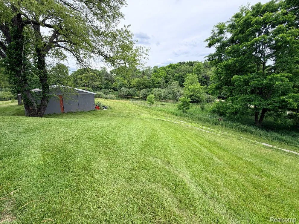 5881 Rowland Pine Court Marion Township, MI 48843