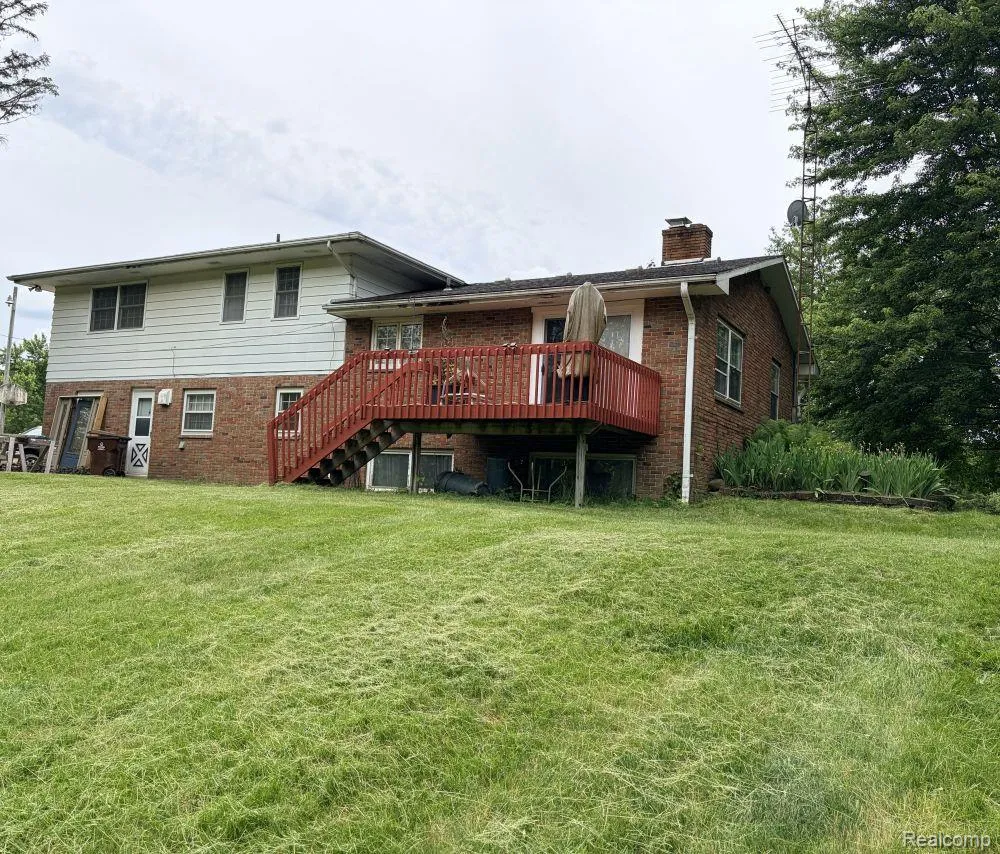 5881 Rowland Pine Court Marion Township, MI 48843