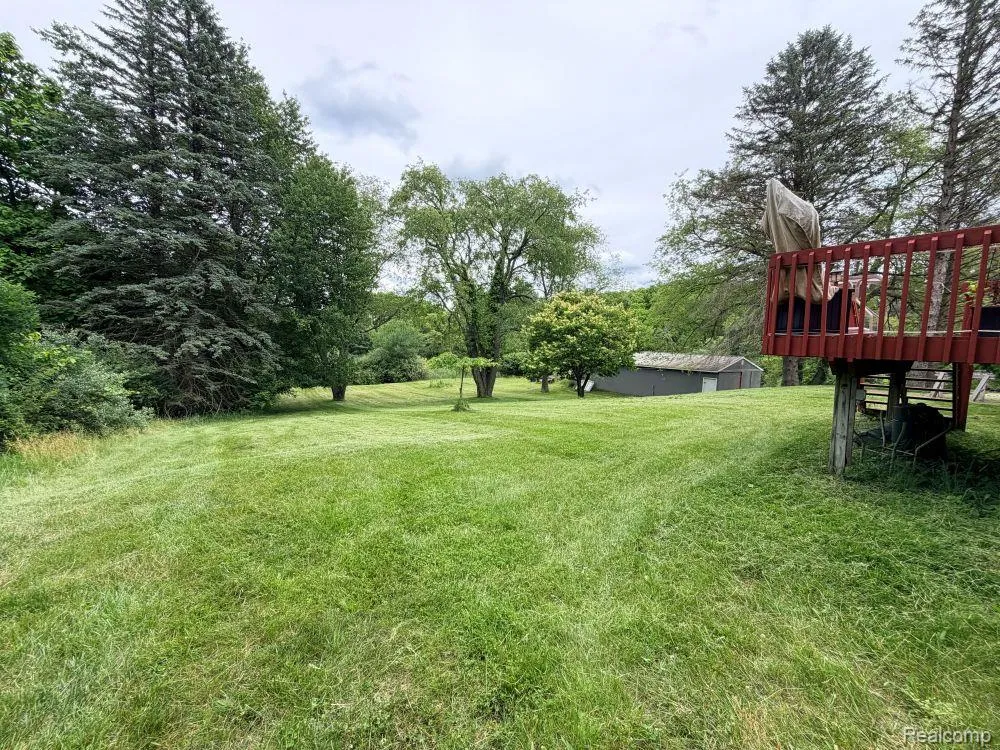 5881 Rowland Pine Court Marion Township, MI 48843