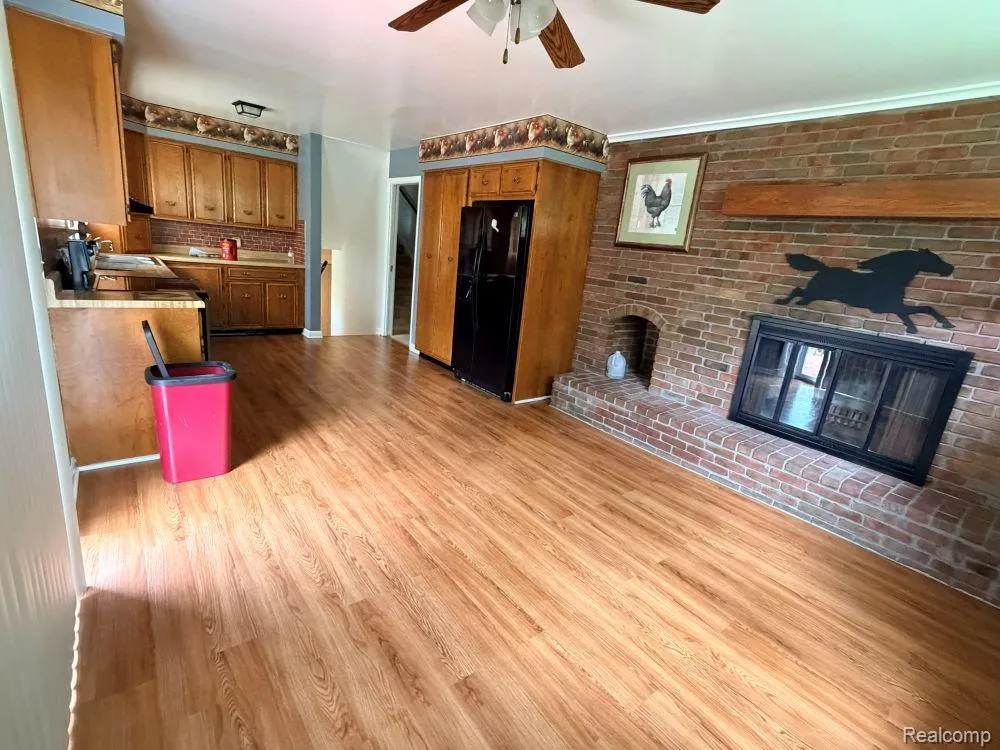 5881 Rowland Pine Court Marion Township, MI 48843