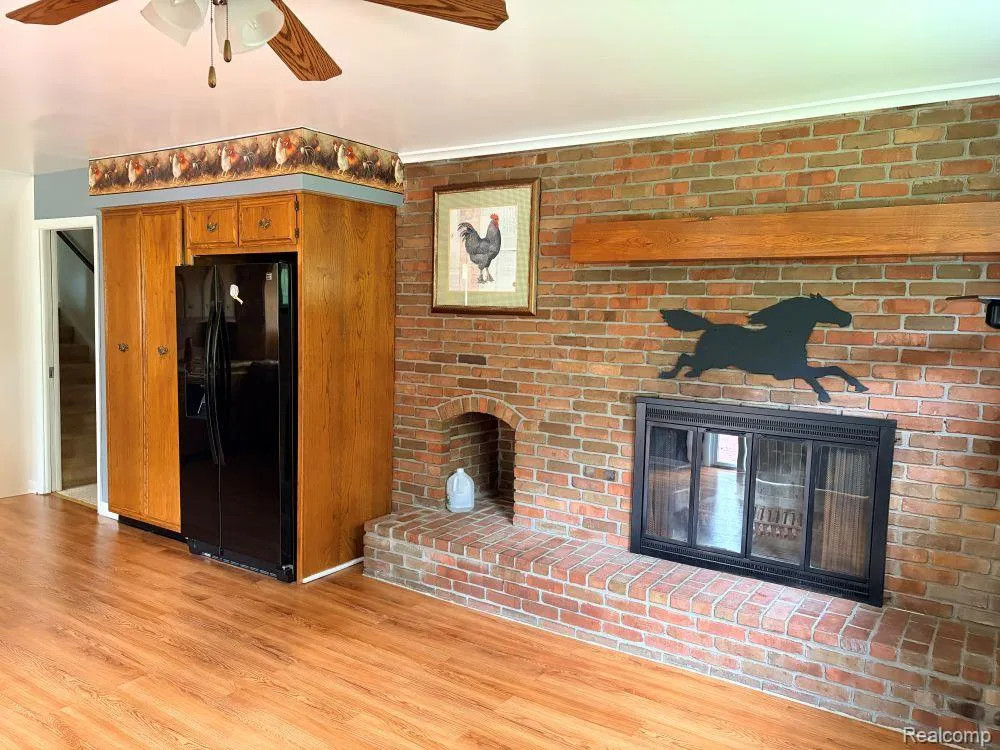 5881 Rowland Pine Court Marion Township, MI 48843