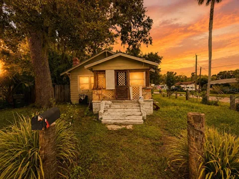 202 SHADY PLACE