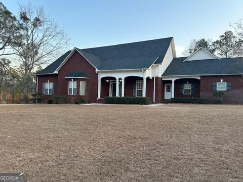 1400 Lakewood DR