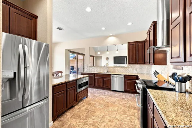 27606 Bogen Rd New Braunfels, TX 78132