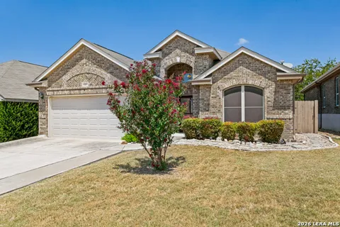 6207 Lowrie