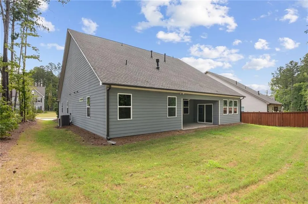 9 Foothills Trail Sharpsburg, GA 30277