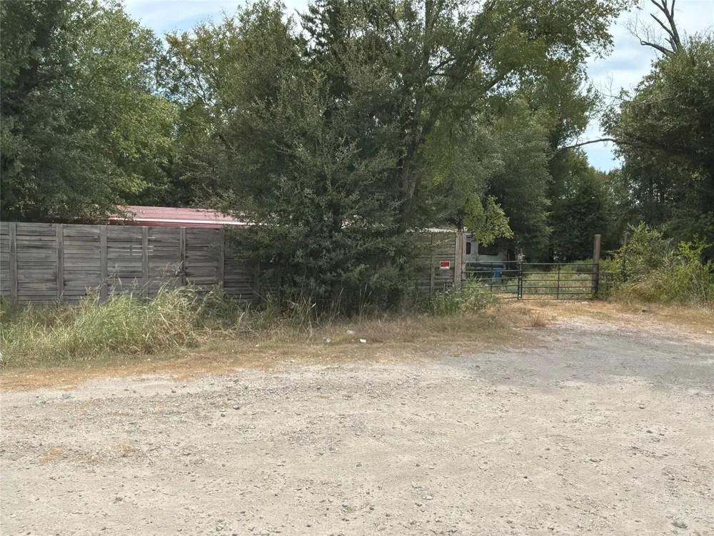 6858 SW County Road 0022 Road Corsicana, TX 75109