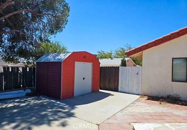 10331 Loop Boulevard California City, CA 93505