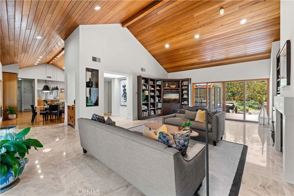 14291 Wisteria Lane Tustin, CA 92780