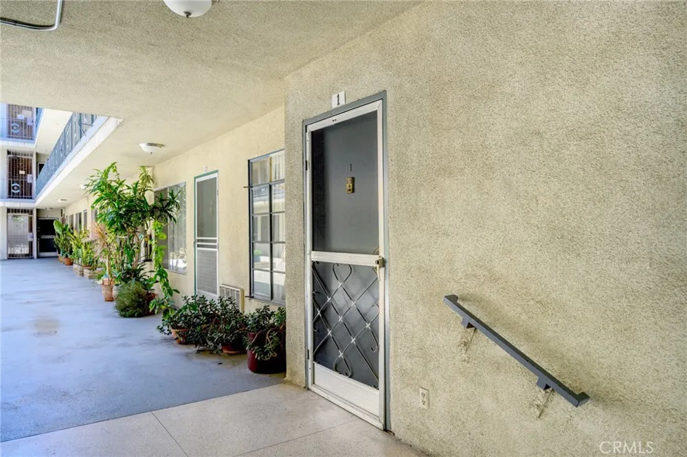 1422 Curson Avenue #15 Los Angeles, CA 90046