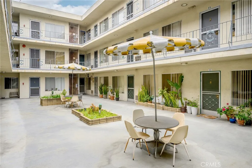 1422 Curson Avenue #15 Los Angeles, CA 90046