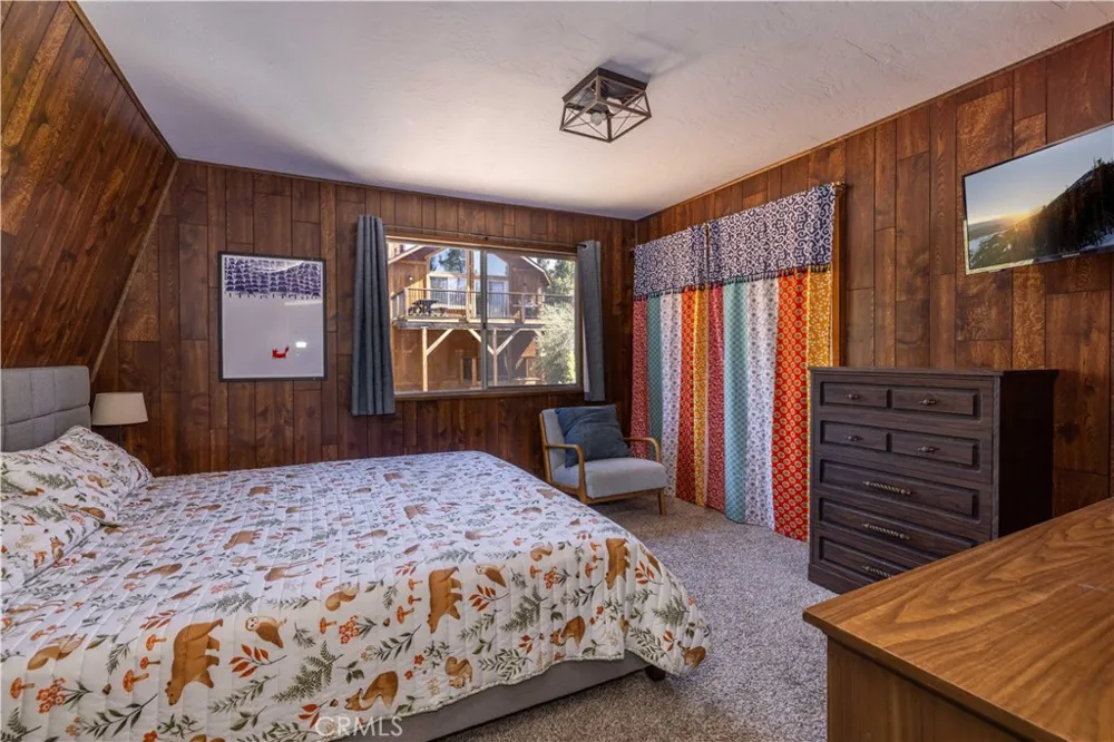 42800 Cougar Big Bear Lake, CA 92315