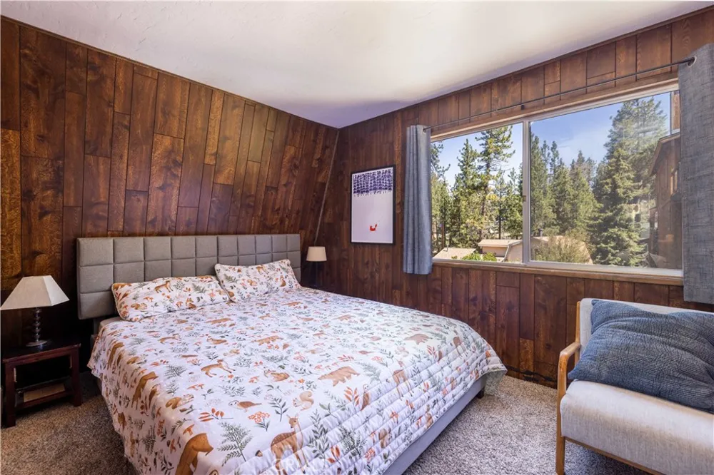 42800 Cougar Big Bear Lake, CA 92315