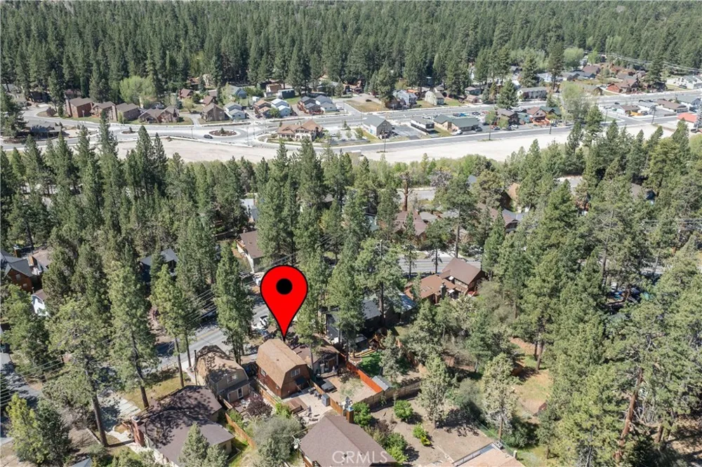 42800 Cougar Big Bear Lake, CA 92315