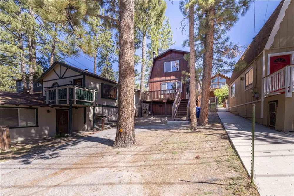 42800 Cougar Big Bear Lake, CA 92315