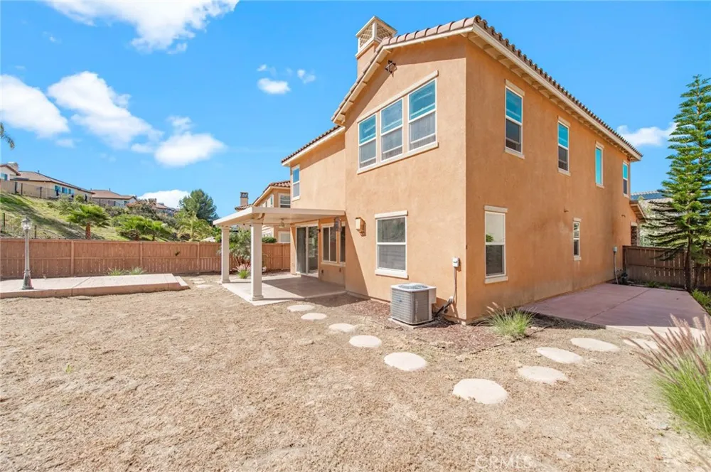 1735 Avenida Regina San Marcos, CA 92069