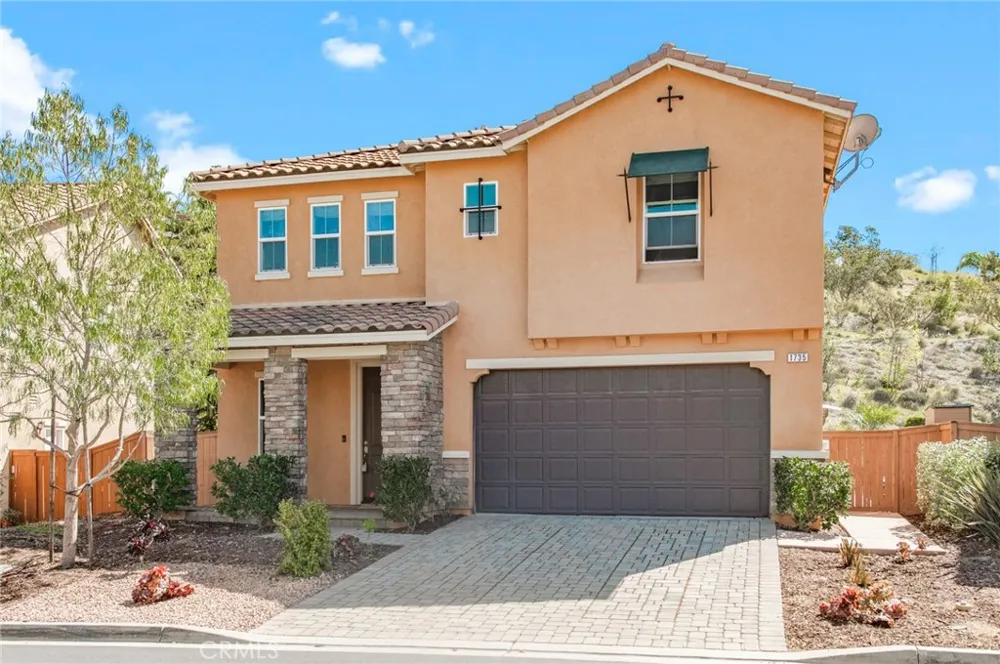 1735 Avenida Regina San Marcos, CA 92069