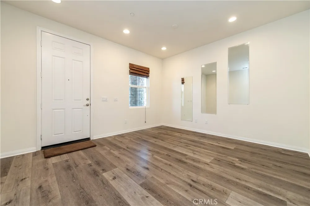 1735 Avenida Regina San Marcos, CA 92069