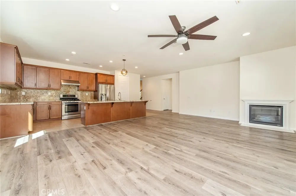 1735 Avenida Regina San Marcos, CA 92069