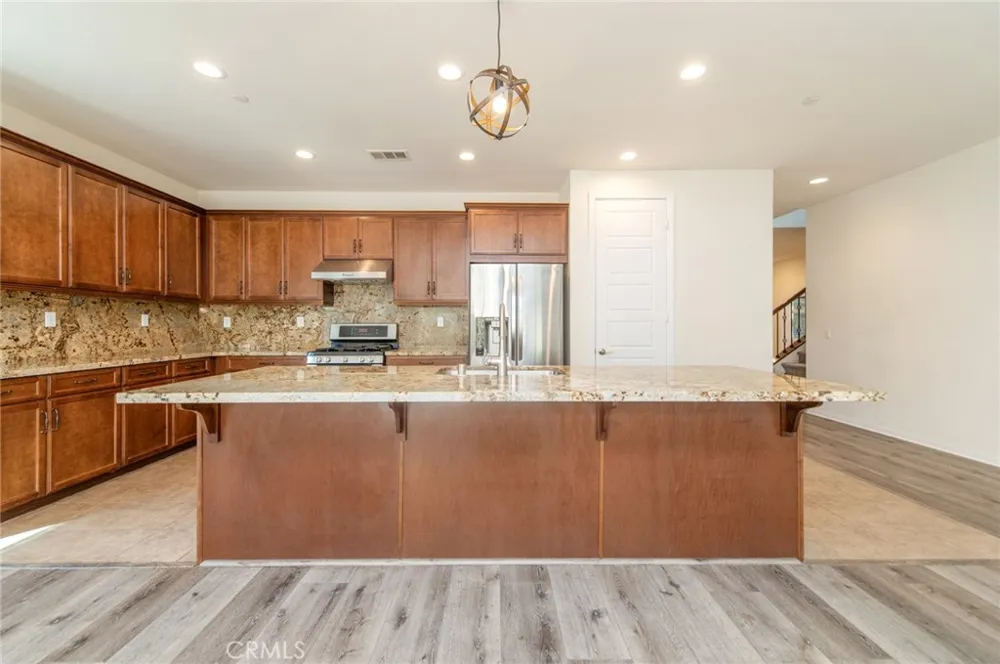 1735 Avenida Regina San Marcos, CA 92069