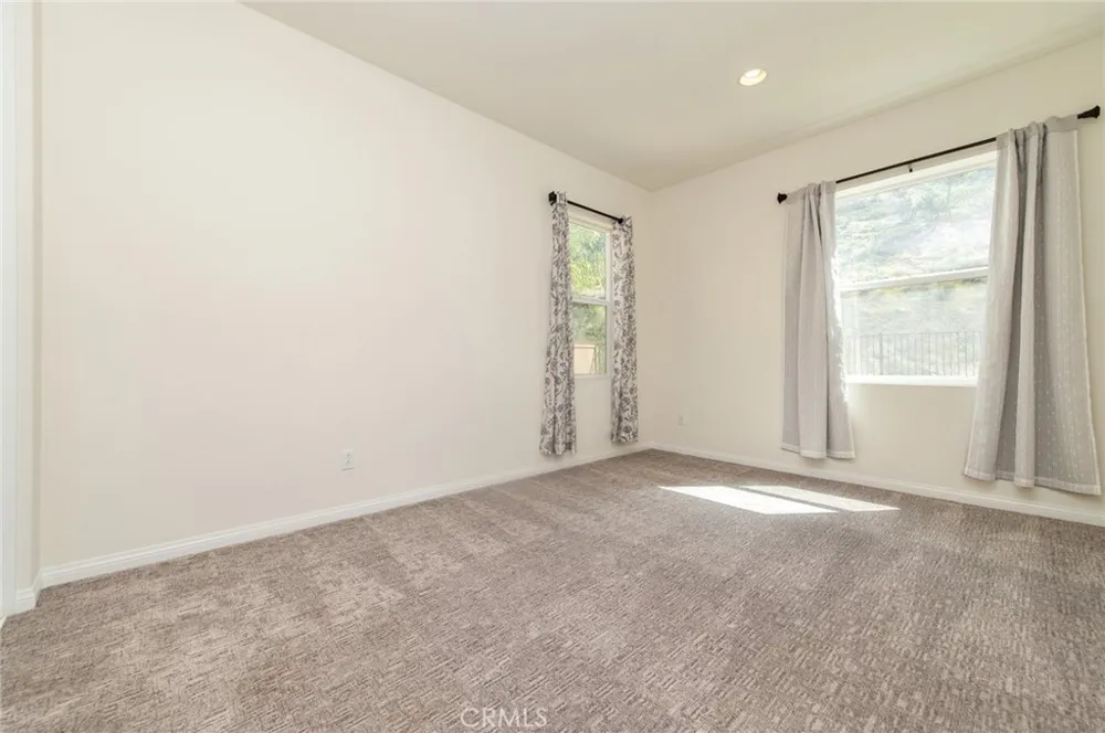 1735 Avenida Regina San Marcos, CA 92069