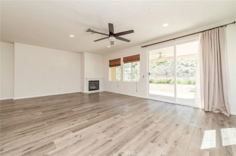 1735 Avenida Regina San Marcos, CA 92069