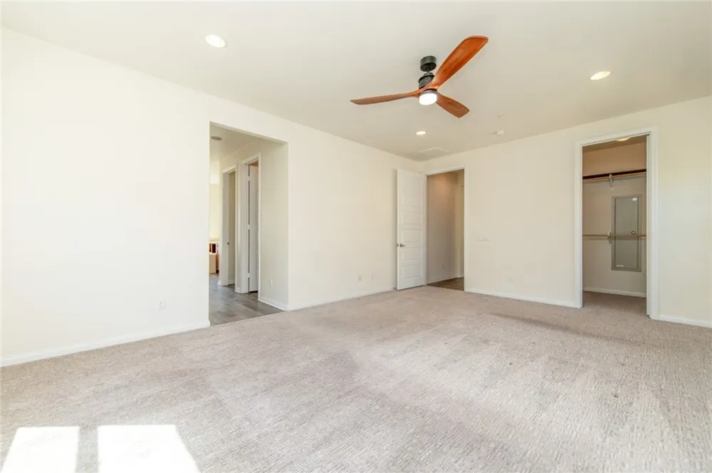 1735 Avenida Regina San Marcos, CA 92069