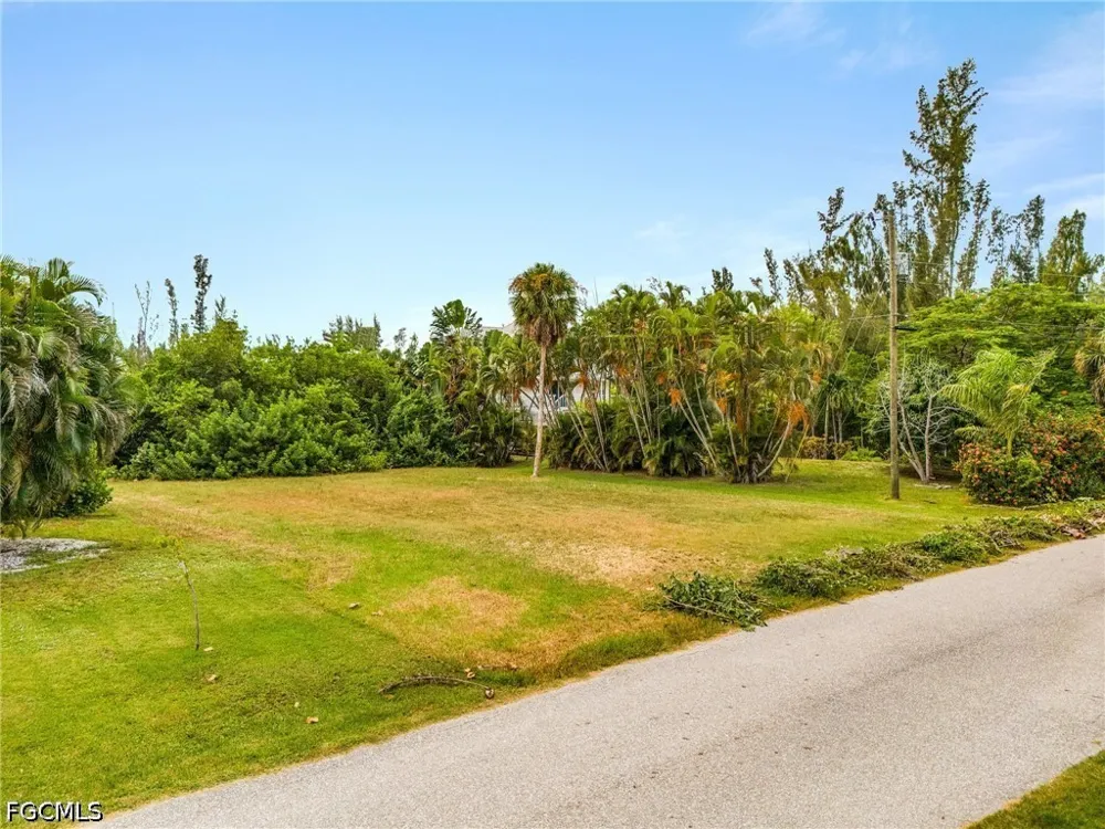 Martin Cove Bokeelia, FL 33922